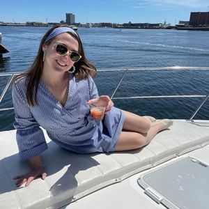 Meet your Posher, Madeline